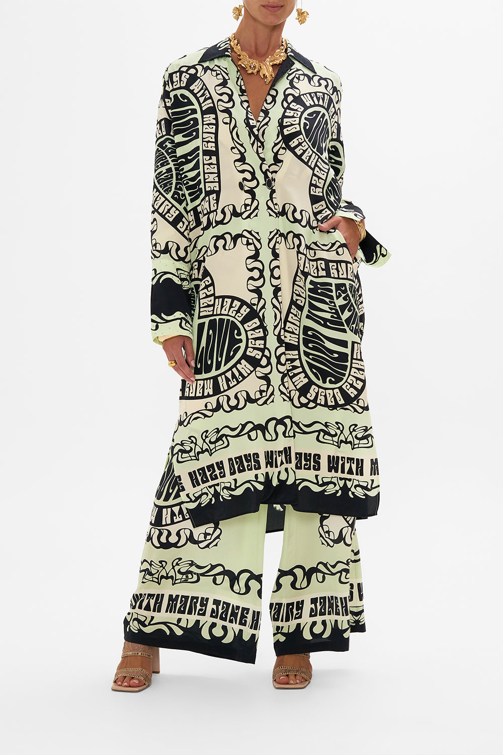 CAMILLA_00028094_SPLIT_CUFF_SOFT_COAT_DOUBLE_DUTCH_1