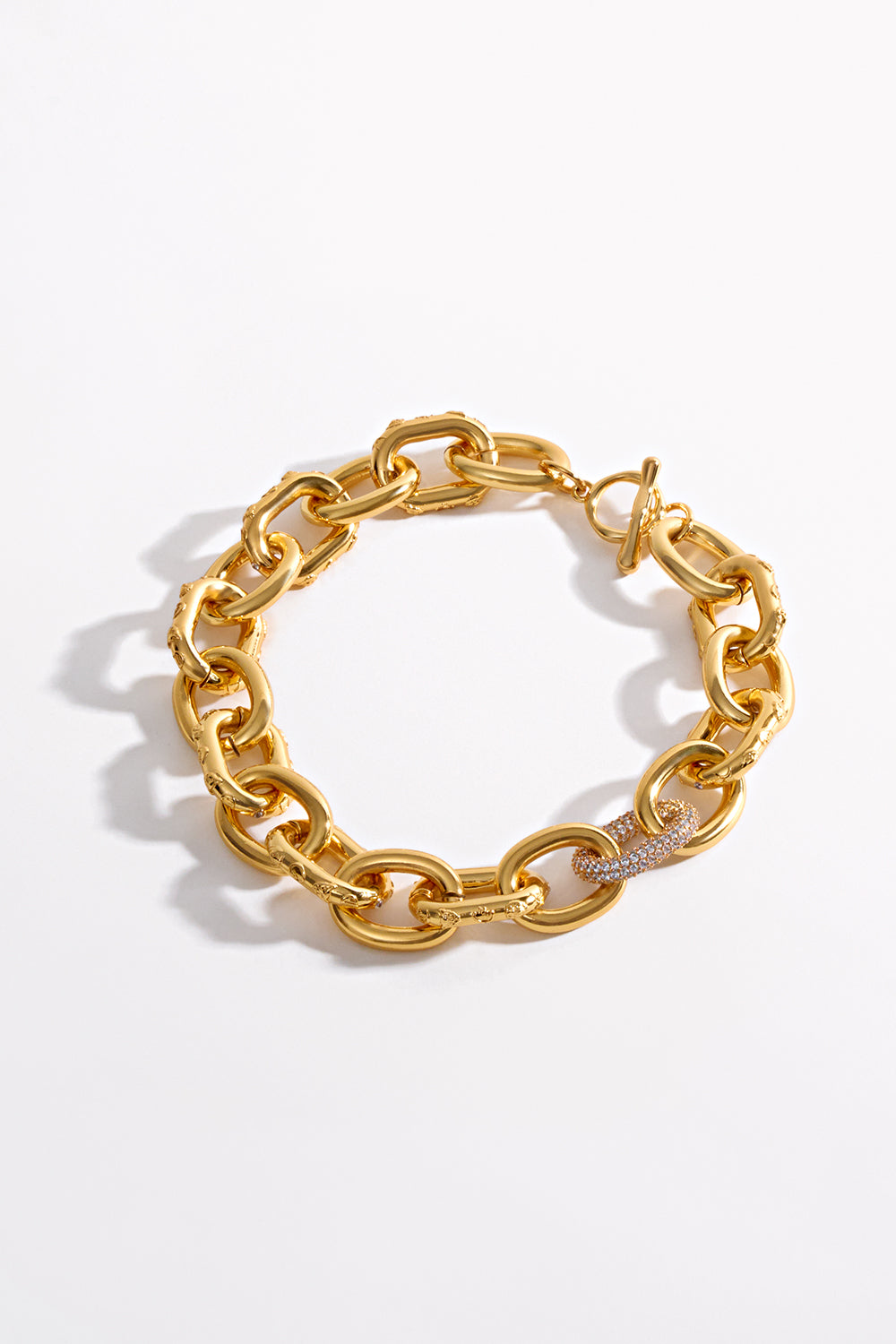 CAMILLA_00036428_COSMIC_CARTOUCHE_NECKLACE_GOLD_GHOST__1