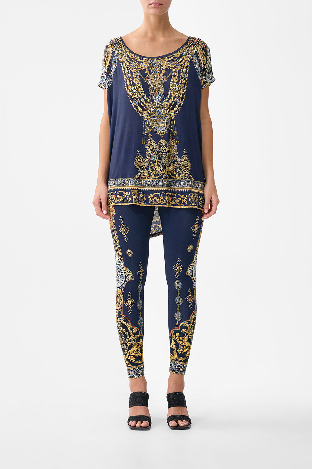 CAMILLA_00037221_LOOSE_FIT_TEE_THE_IMPERIAL_GATE_1_e58bc581-01a6-447e-81f7-c1f61124a335