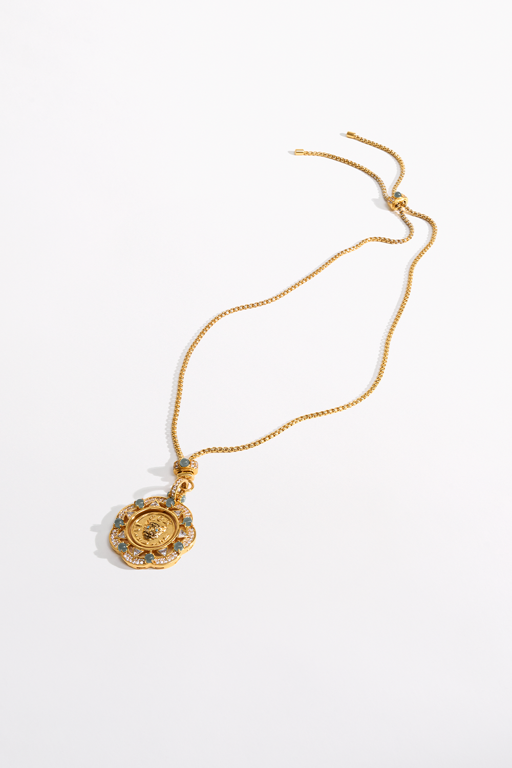 CAMILLA_00037699_FIERCE_FOLKLORE_PENDANT_STUD_NECKLACE_GOLD_GHOST_1