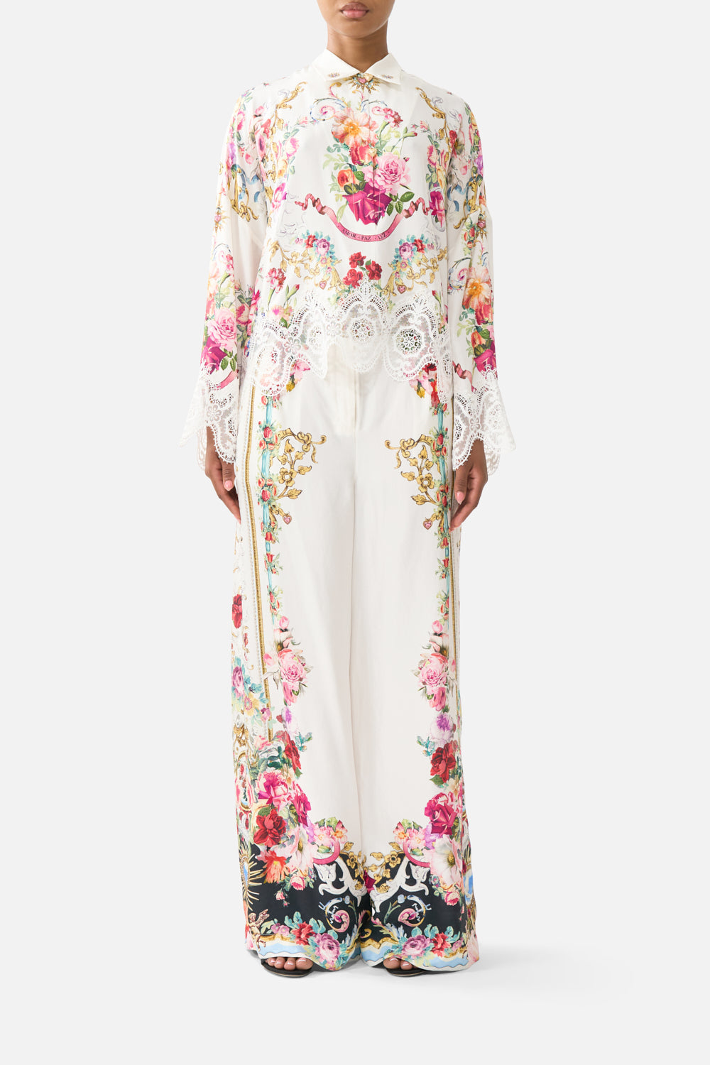 CAMILLA_00041394_CROPPED_RELAXED_SHIRT_TORERO_LIBERTINE_MODEL_1