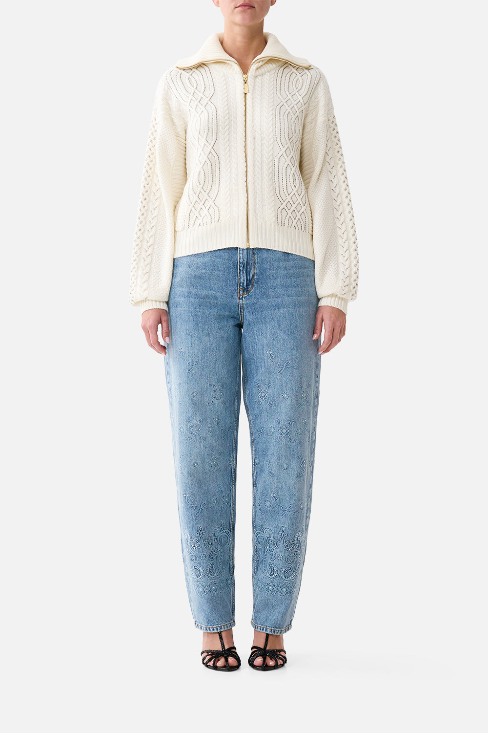 CAMILLA_00042566_FLY_COLLAR_KNIT_BOMBER_MIDSUMMER_MASTERPIECE_MODEL_1